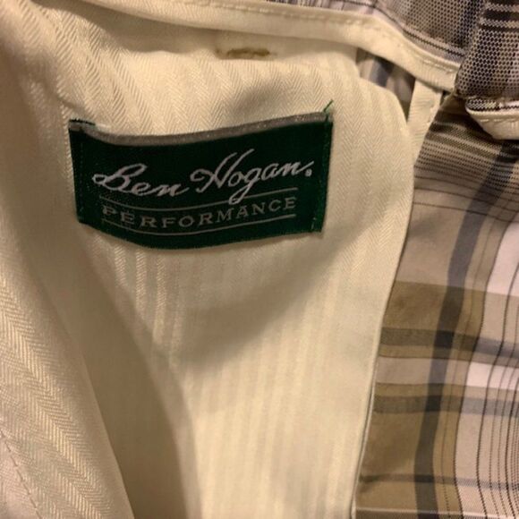 BEN HOGAN PERFORMANCE SIZE 36 BROWN PLAID GOLF SHORTS - Picture 3 of 4